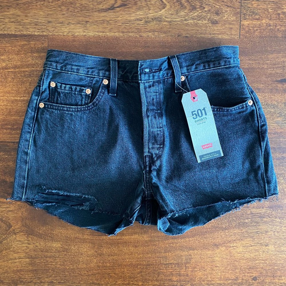 NWT Levi's Women's 501 Original Jean Shorts 28